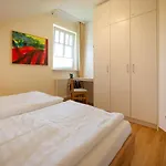 Komfortplus Appartement mit 1 Schlafzimmer und Balkon im Dachgeschoss 114