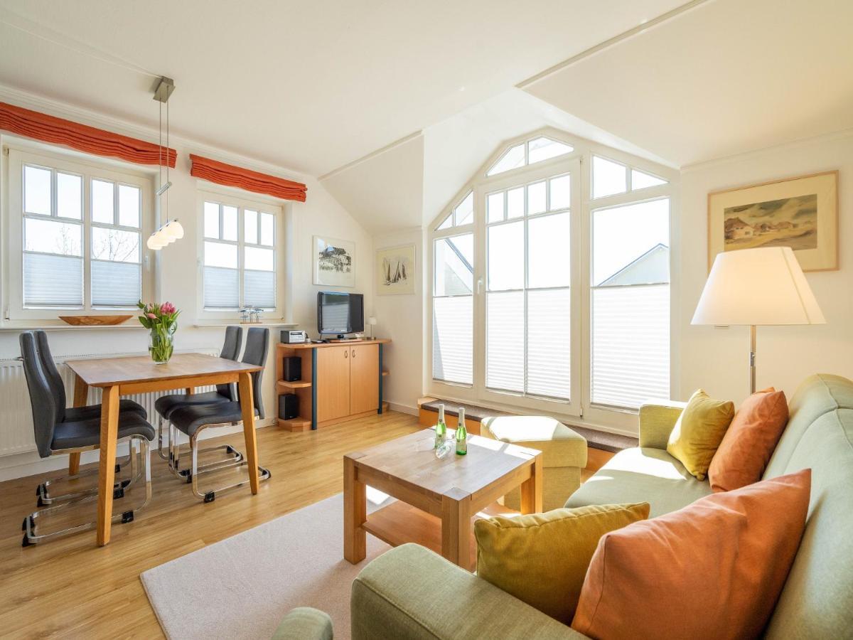 Komfortplus Mit 1 Schlafzimmer Und Balkon Im Dachgeschoss 114 Apartment *